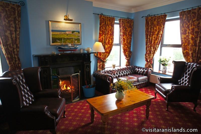 Pier House Bed & Breakfast Inis Mor Exterior photo