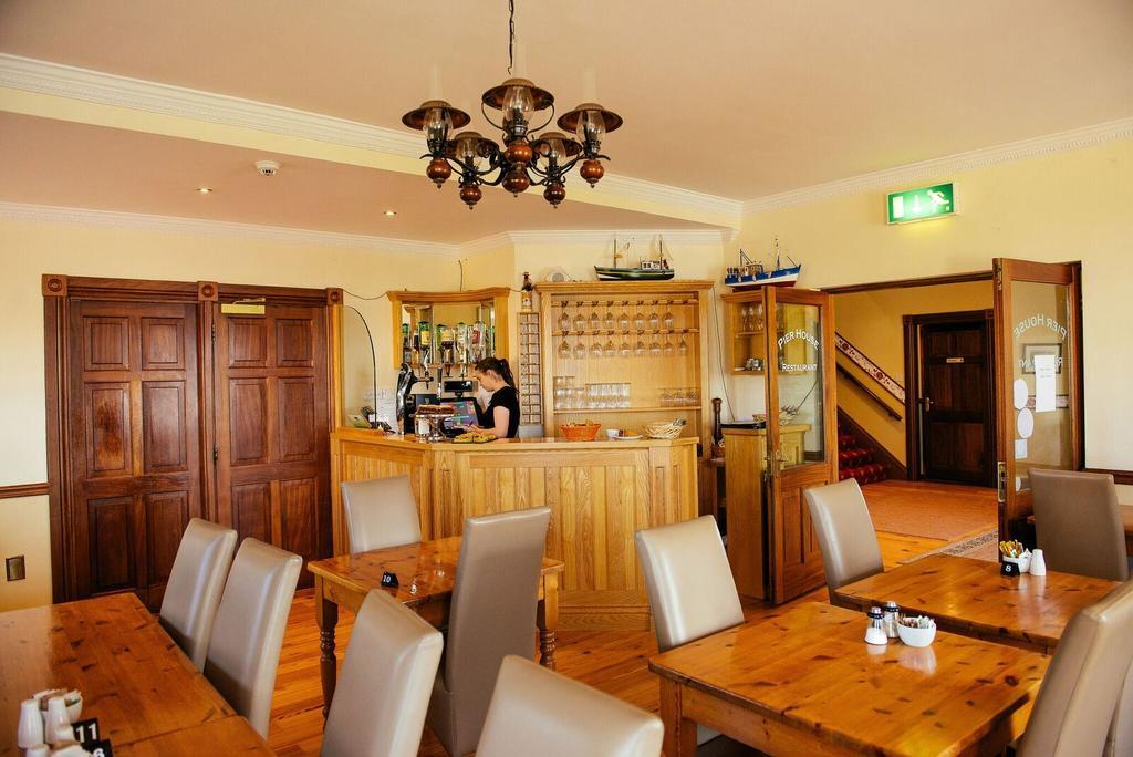 Pier House Bed & Breakfast Inis Mor Exterior photo